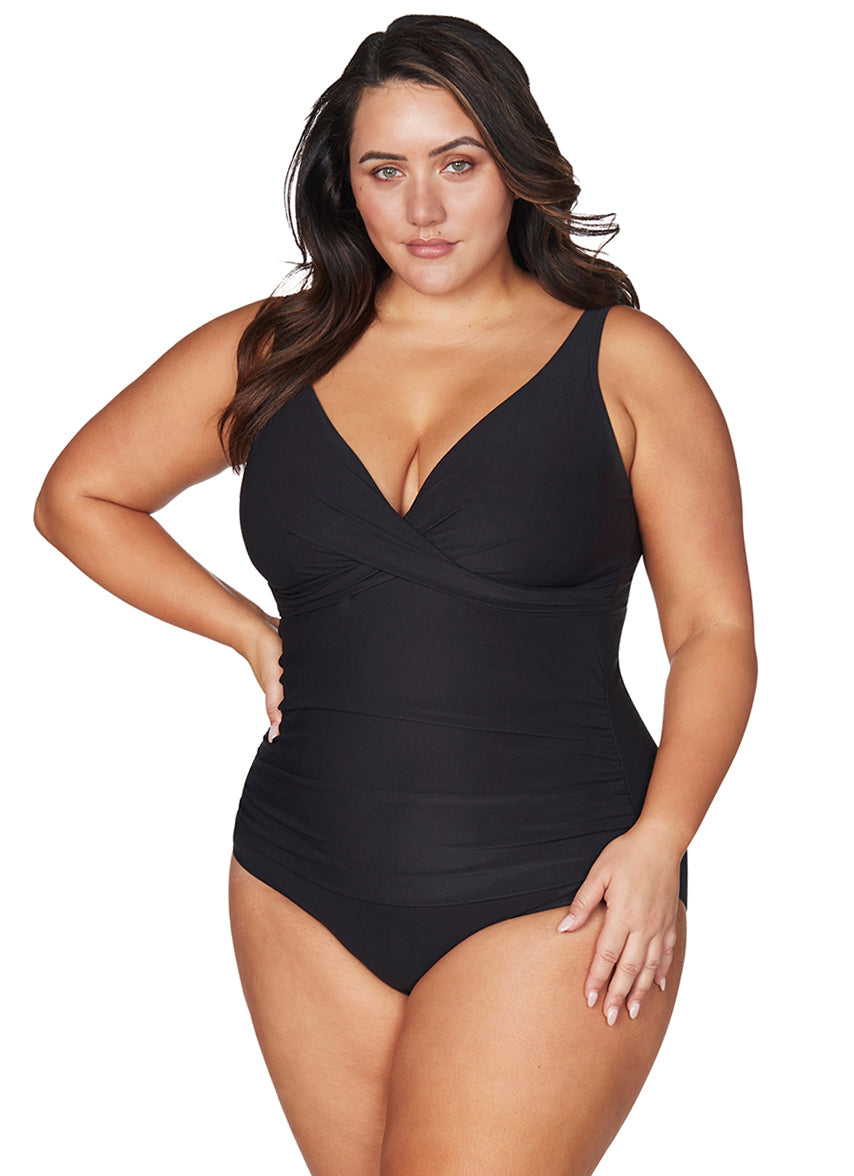 Woman's Plus Size Hues Delacroix Cross Front One Piece Swimsuit (Multifit D-G Cup)