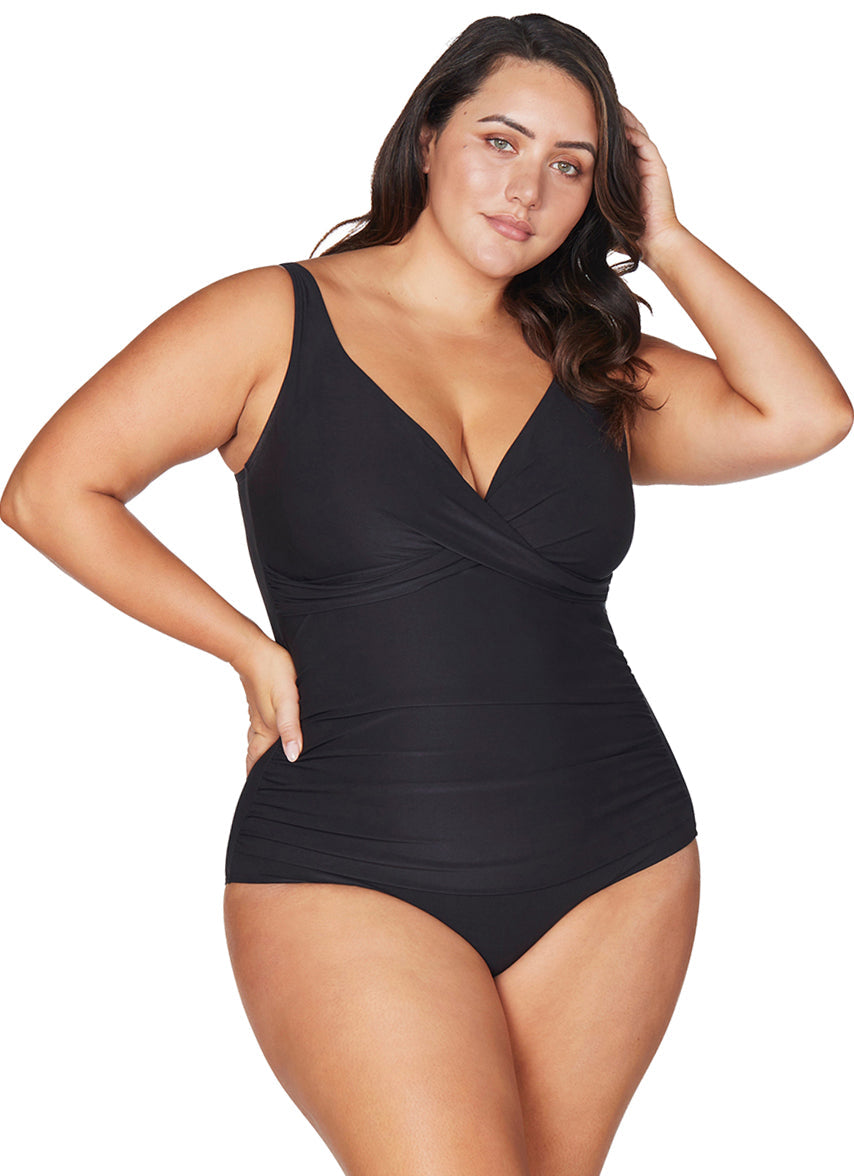 Woman's Plus Size Hues Delacroix Cross Front One Piece Swimsuit (Multifit D-G Cup)