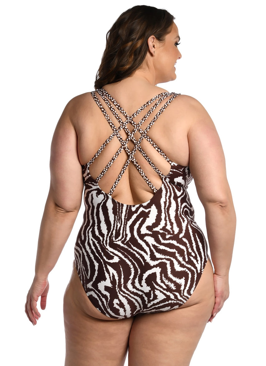 Women's Plus Fierce Lines Cross Back One Piece Swimsuit