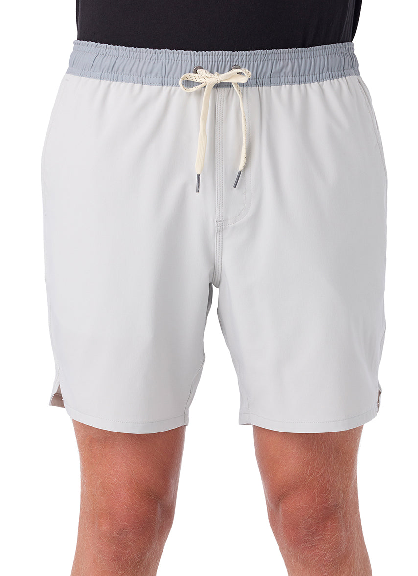 Men's 17" Perform Light Lined Volley Swim Trunks