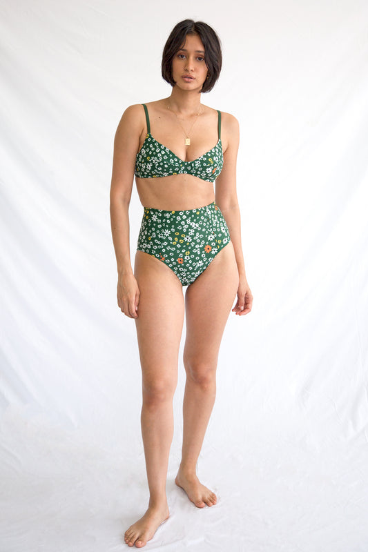 Simone Retro Top in Eden Daisy