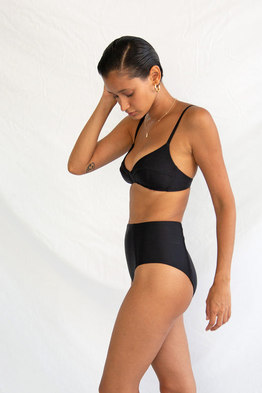 Simone Retro Top in Noir