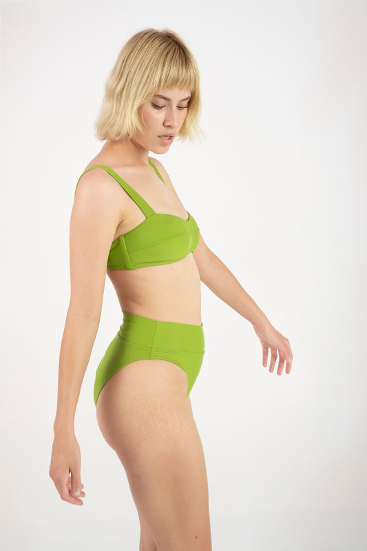 High Kick Brief in Erba